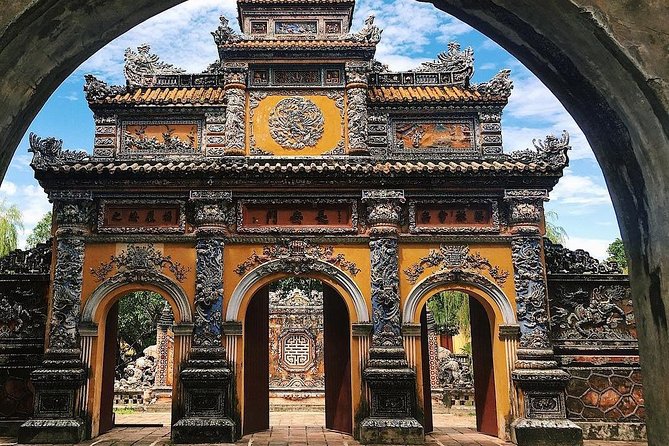 HUE IMPERIAL CITY: Full-Day Guided Tour from Da Nang or Hoi An - Lang Co gives the road trip a scenic start