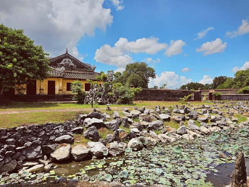 Hue Imperial city walking tour and optional royal tombs - Key points to know before you book