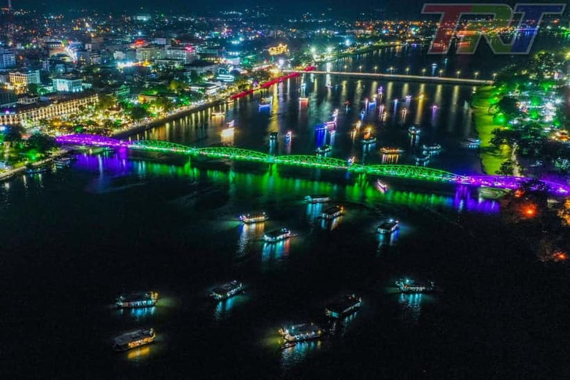 Hue: Perfume River Dinner Cruise with Traditional Show - Meeting the dragon boat at 49 Le Loi Street