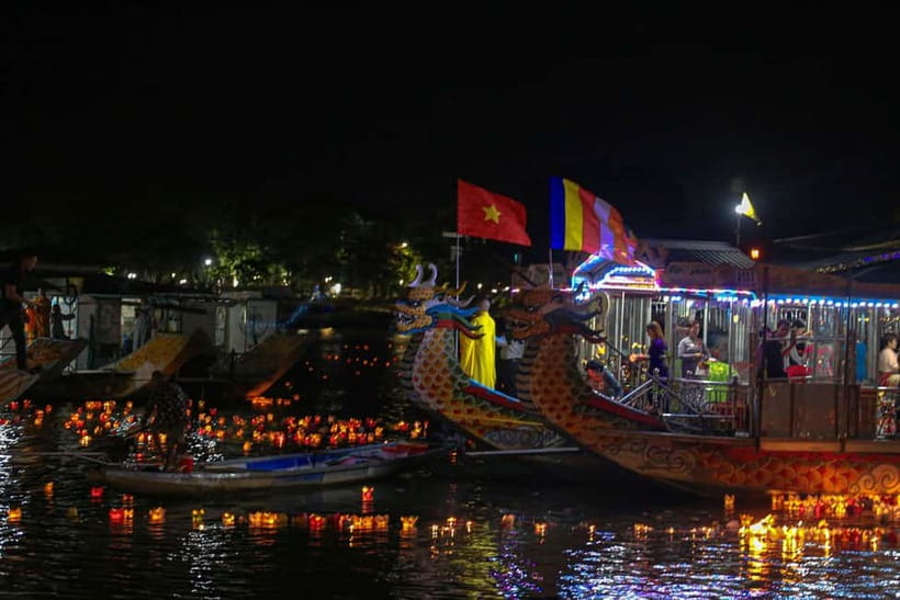 Hue: Perfume River Dinner Cruise with Traditional Show - Who will enjoy this evening most?