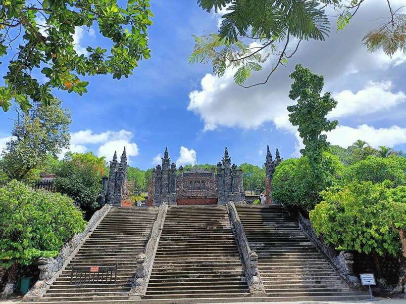 Hue: Royal Tombs Private Tour with 3 Best Tombs & Pagoda - Key points at a glance