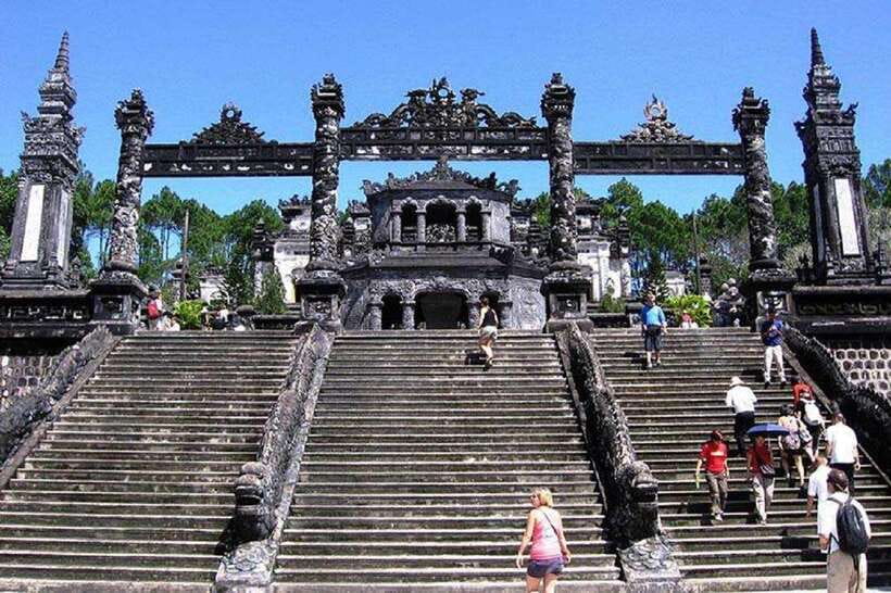Hue Royal Tombs Tour: Visit Best Pagodas & Mausoleums - Thien Mu Pagoda and Hue’s Buddhist identity