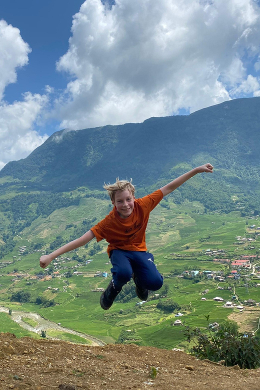 In Sapa: 1 Day Mountain Trek, Visit beautiful villages - A mountain route with more than a photo stop