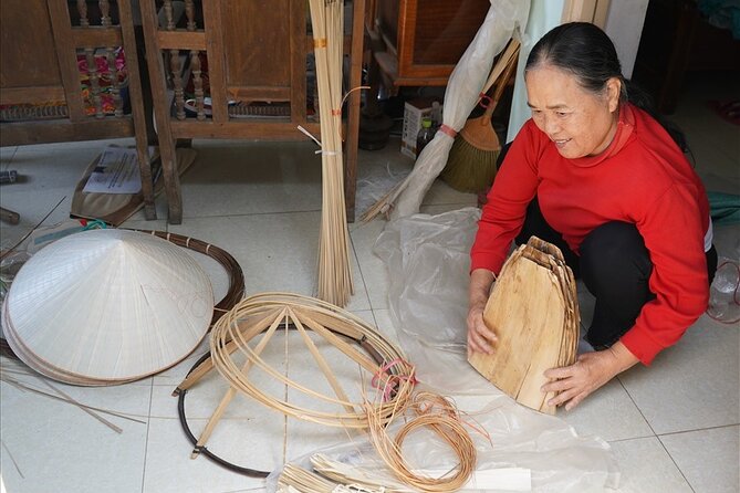 Incense Village, Hat & Lacquer Artisanal Tour Options From Hanoi - Transport, pickup, and group size