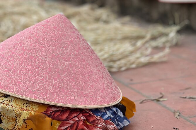 Incense Village Quang Phu Cau, Hat, Lacquer Hanoi Artisan Tour - What the guides add to the half-day