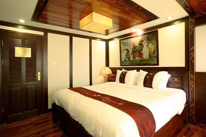 Indochina Sails Halong Bay - Boarding at noon and settling into the teak cabin