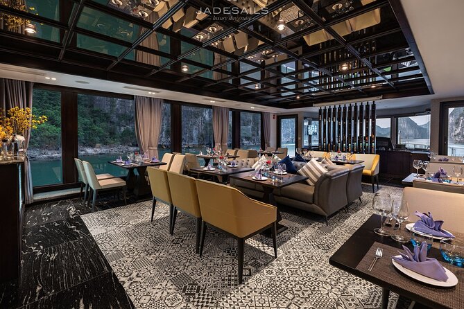 Jade Sails – Halong & Lan Ha Bay The Most Luxurious Day Tour - Lunch aboard Jade Sails