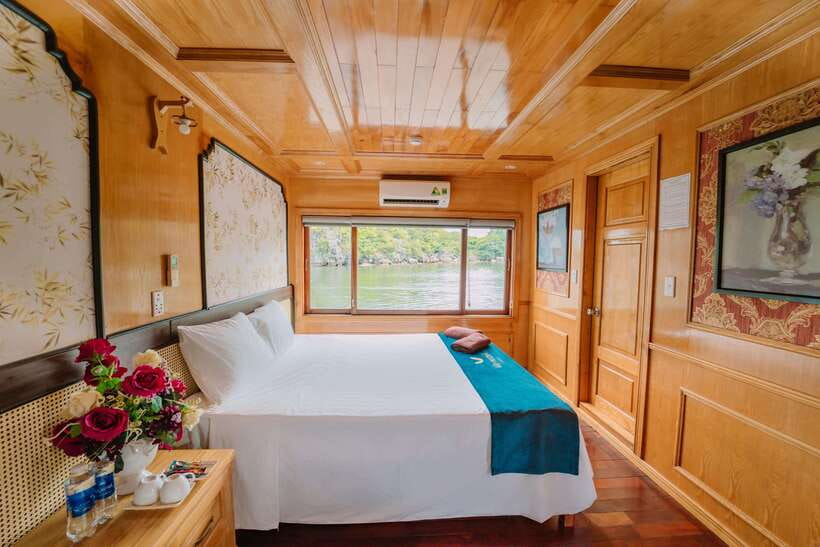 Lan Ha Bay: 2-Day Cruise with Meals, Activities and Pickup - Afternoon kayaking near Ba Trai Dao