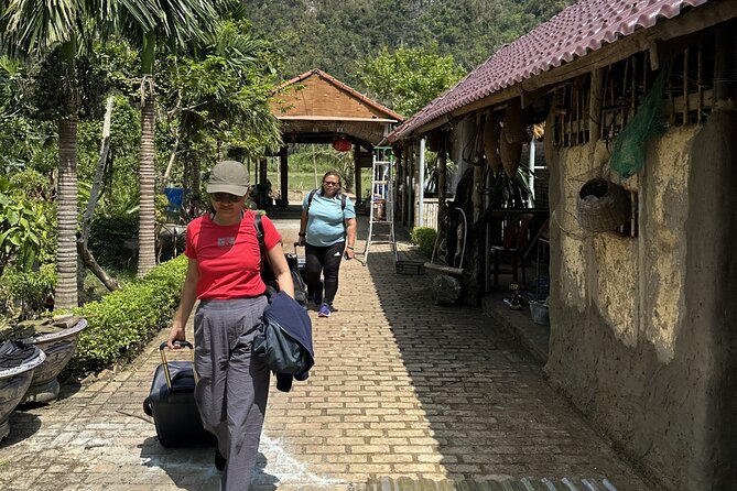 Lan Ha Bay 2 Days 1 Night Adventure - Cai Beo Fishing Village and dinner onboard