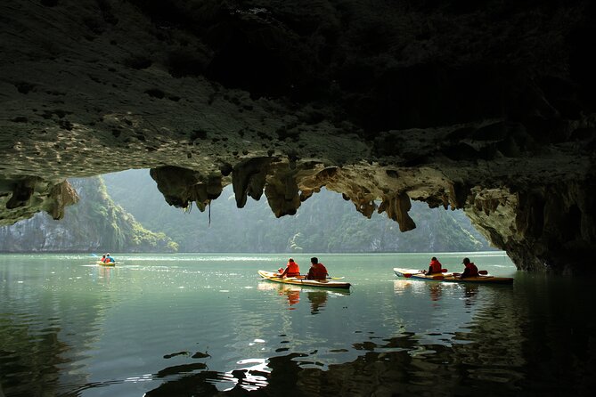 Lan Ha - Ha Long Bay - Dau Be island 2D/1N from Cat Ba in less touristy areas. - Who should book this cruise