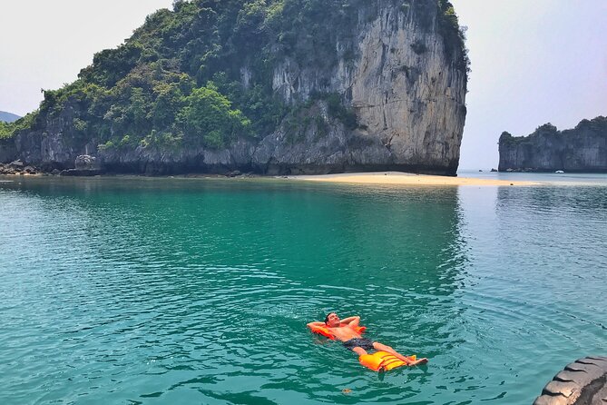 Lan Ha - Ha Long Bay - Dau Be island 2D/1N from Cat Ba in less touristy areas. - Ba Ham Lake and the value of a kayak