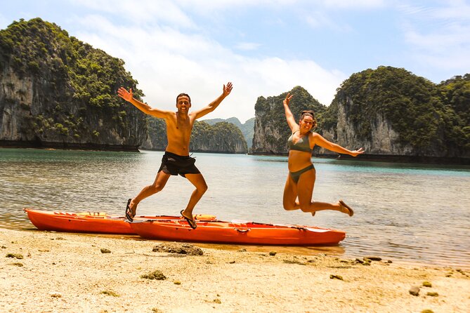 Lan Ha - Ha Long bay with local experts (small group guaranteed) - Meeting in Cat Ba and starting after the morning rush