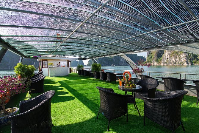 Luxury Halong Bay 1 Day on Cruises From Hanoi with Bus & Lunch - Titov Island, swimming, and the water activities