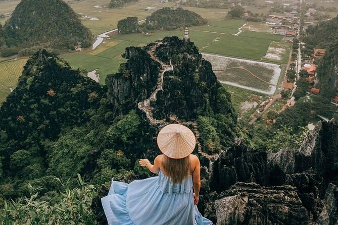 Luxury small Group Hoa Lu - Tam Coc - Mua Cave Max 6 - 8 pax/tour - Cooking class and a Vietnamese lunch