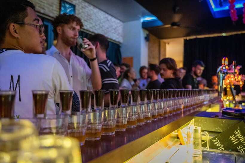 Mad Monkey Hoi An Pub Craw - Timing problems you should understand