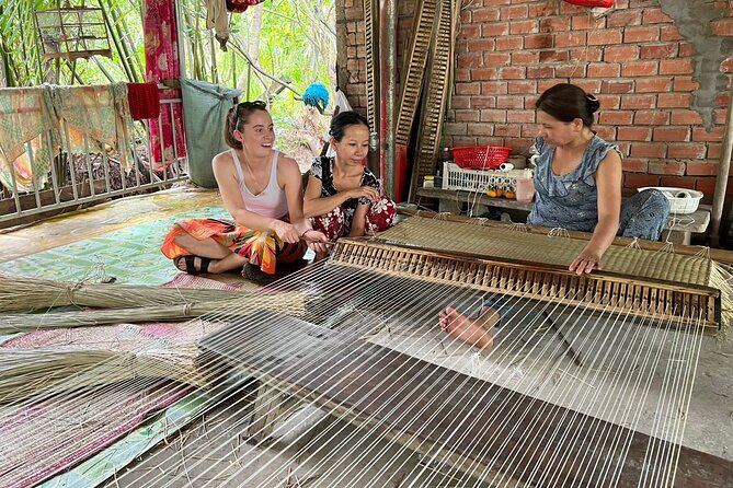 Mekong Delta tour: Ben Tre 1 day by DGT - Lunch beside the river