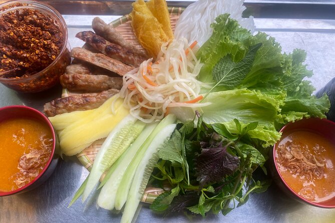 Minh's Unique Street Food Adventure - The Old Quarter is part of the meal
