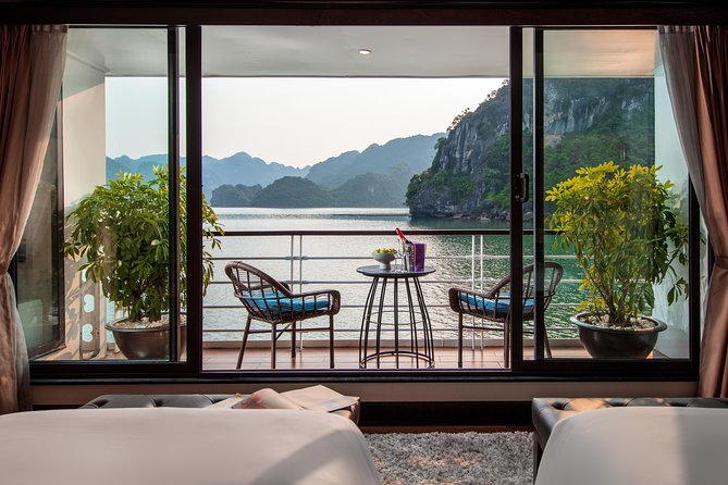 Mon Chéri Cruise 5 star: Unique 2 Days Tuan Chau - Halong bay - Lan Ha Bay - Evenings bring sunset, dinner, and squid fishing