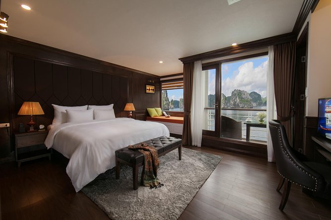 Mon Chéri Cruise 5 star: Unique 2 Days Tuan Chau - Halong bay - Lan Ha Bay - Who will enjoy Mon Chéri most