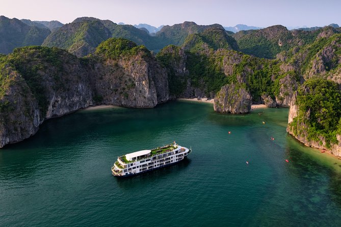 Mon Chéri Cruise 5 star: Unique 2 Days Tuan Chau - Halong bay - Lan Ha Bay - Halong Bay scenery from the restaurant and deck