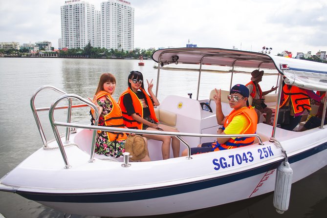 Morning CuChi Tunnels-Tapioca-Secret Traps Luxury Speedboat 2Ways - Secret traps and the difficult side of the site