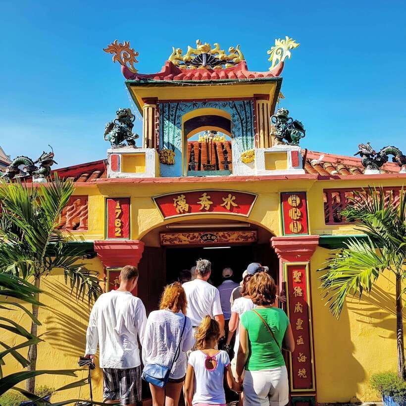 Mui Ne: Best day to Ta Cu Mountain Cable Car & Lying Buddha - The dragon fruit farm adds a local touch