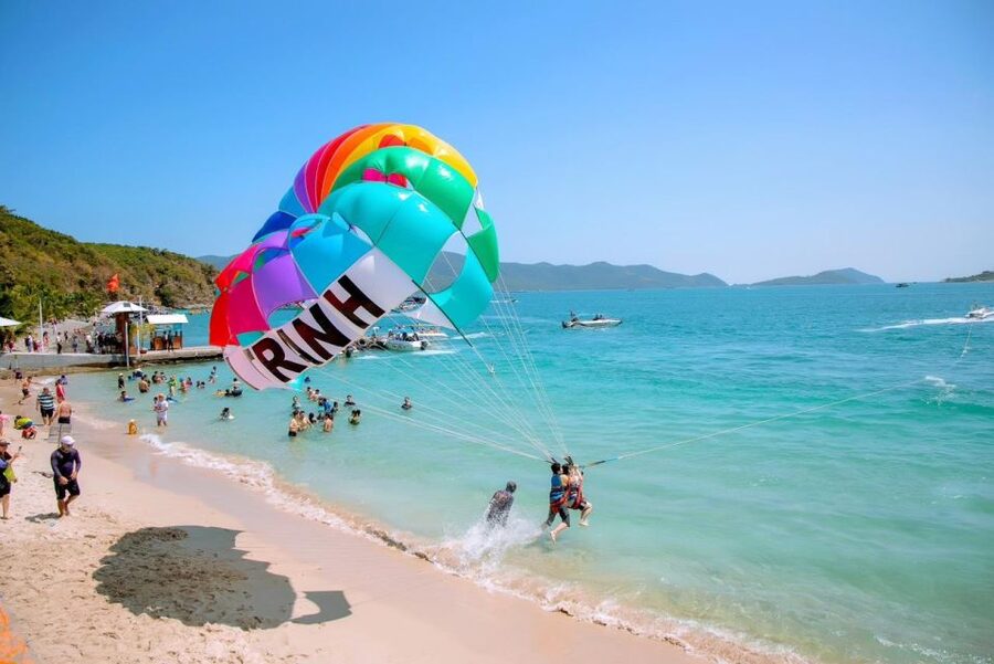Nha Trang: Hon Mieu and Hon Tam Island Tour with Lunch - Leaving Nha Trang for Hon Mieu Island