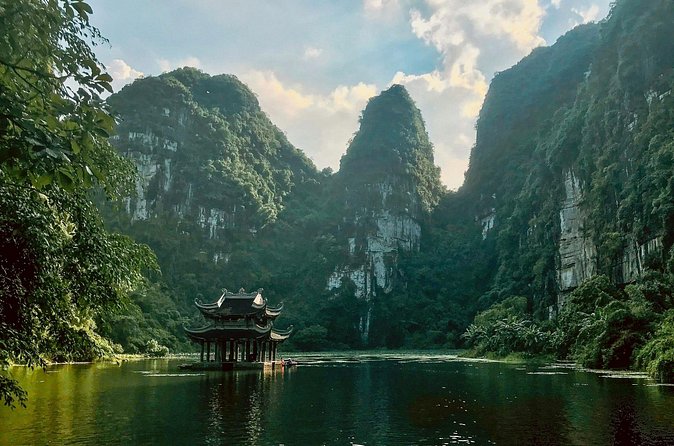 Ninh Binh Day Tour from Hanoi: Hoa Lu Trang An and Mua Caves - Buffet lunch and the practical value of an all-in fare