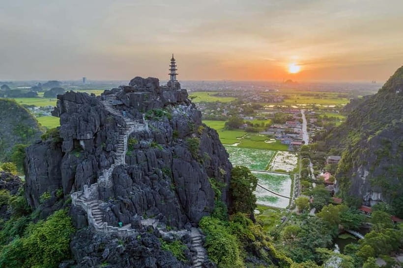 Ninh Binh E-bike Tour: Tam Coc Rural Life, Bich Dong & Dundj - Bich Dong Pagoda built into the mountain