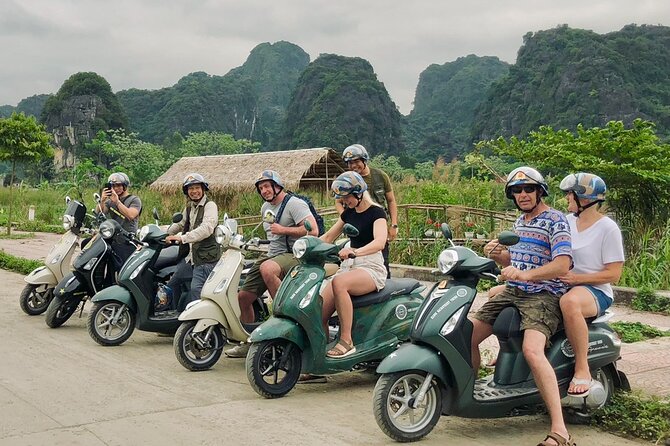 Ninh Binh HIGHTLIGHT & HIDDEN GEM Tour From Hanoi: Skip-The-Line - What the day feels like in practice