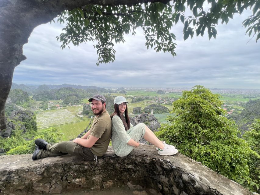 Ninh Binh Tour: Full-Day Hoa Lu and Tam Coc Boat Tour - Hoa Lu, Vietnam’s first royal capital