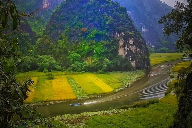 Ninh Binh Tour Hoa Lu Tam Coc Full Day: Biking,Boating,Tickets,Lunch, Limousine - Who should book this Ninh Binh day trip