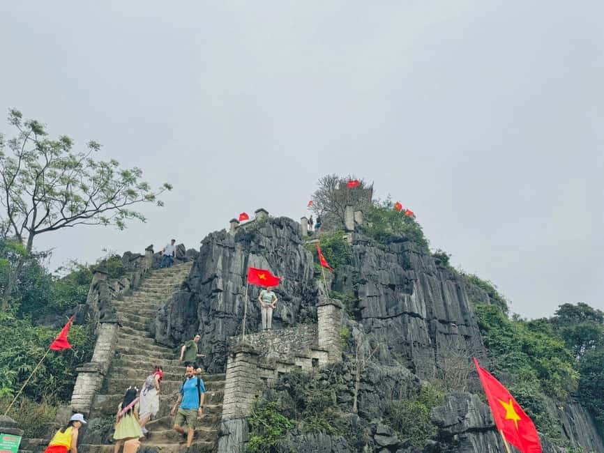 Ninh Binh: Trang An Boat Ride, Hoa Lu & Mua Cave Sunset - What the schedule means in practice