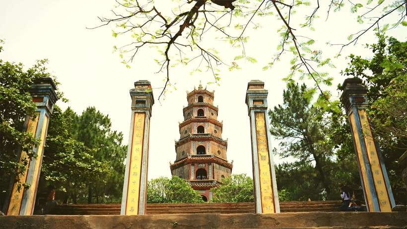 Official Hue: Dragon Boat, Imperial Citadel, & Market tour - Why this full-day Hue tour works