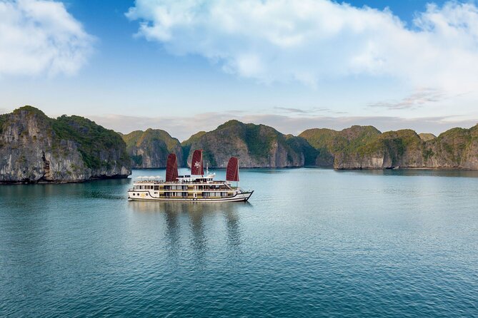 Orchid Cruises 3days/2nights For 5 Star All Included - Day two: Lan Ha Bay and the quieter side of the route