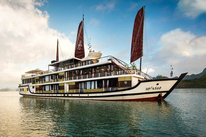 Orchid Cruises Halong Bay 2Day/1Night on 5 Star - Your first afternoon around Lan Ha Bay