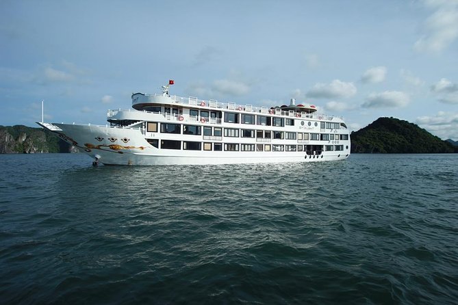 Overnight Halong Bay Cruise on the Starlight - Why an overnight cruise makes sense