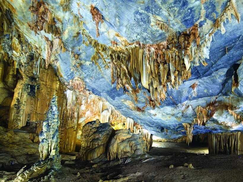 Phong Nha/Dong Hoi: Phong Nha Cave and Paradise Cave Tour - Ho Chi Minh Trail history adds context