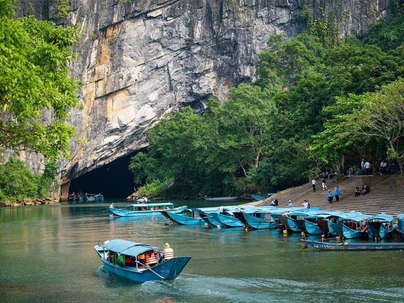 Phong Nha/Dong Hoi: Phong Nha Cave and Paradise Cave Tour - What the guides add to the day