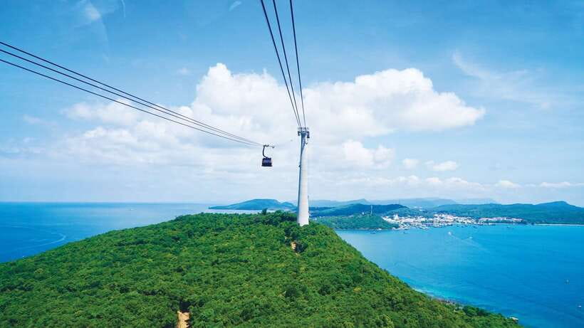 PHU QUOC LAND 4: Southern Phu Quoc Tour and Cable Car Ride - Ho Quoc Pagoda gives the morning a calm pause