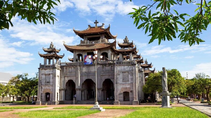 Private Car/Bus Renting Hanoi - Ninh Binh - Halong - Sapa... - Why this Hanoi to Ninh Binh day trip is different