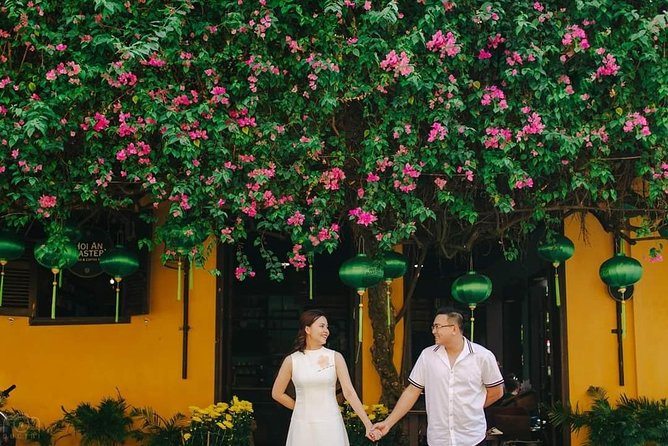 Private car from Danang to Hoi An - Non Nuoc Stone Carving Village for local craft shopping