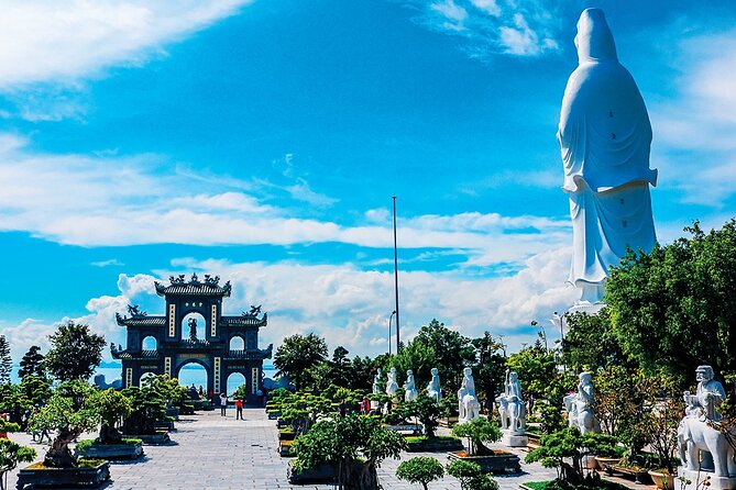 Private Customize car rental 4 hours - 8 hours- 12 hours Da Nang - Eight hours: the most balanced choice