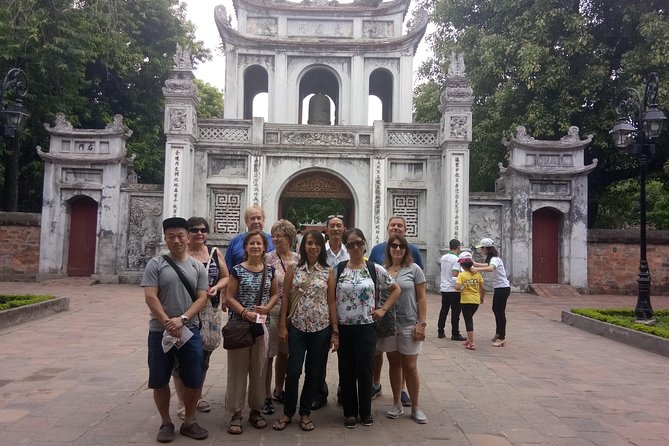 Private Hanoi city tour full day - Lunch at a local Vietnamese restaurant