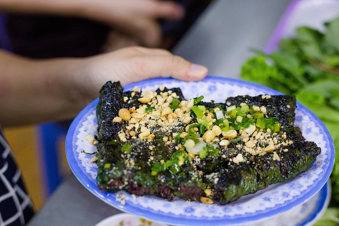 Private Street Food Evening Walking Tour in Ho Chi Minh City - Drinks, dessert, and the risk of being too full