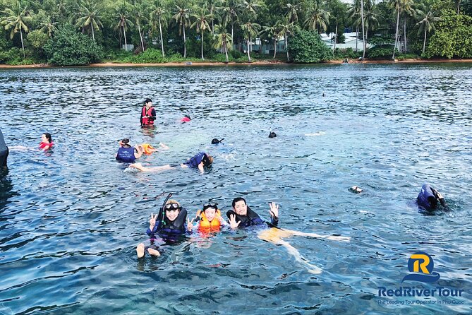 RED RIVER TOUR (Share group): DISCOVERY 3 ISLANDS BY BOAT - Hon Roi and Coconut Island options