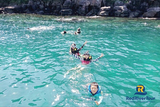 RED RIVER TOUR (Share group): DISCOVERY 3 ISLANDS BY BOAT - Lunch on the boat and the catch of the day