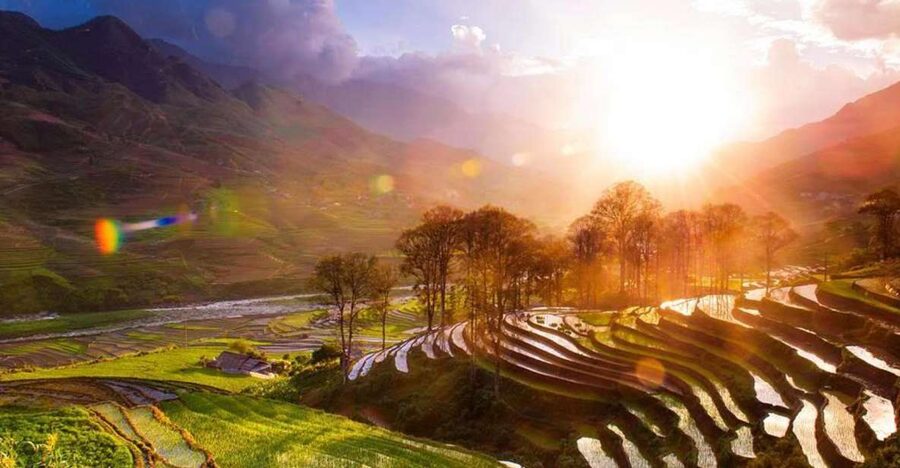 Sa Pa: Private Guided Tour on a Motorbike with Lunch - Choosing between driving and riding pillion