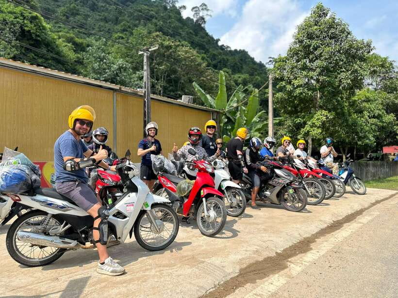 Sapa: 3-Day Ha Giang Loop Motorbike Tour - Day 2: Dong Van, Ma Pi Leng and Du Gia