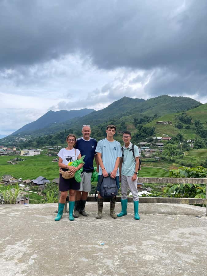 Sapa: Y Linh Ho - Lao Chai, and Ta Van Trekking Day Tour - Y Linh Ho and the Black Hmong connection